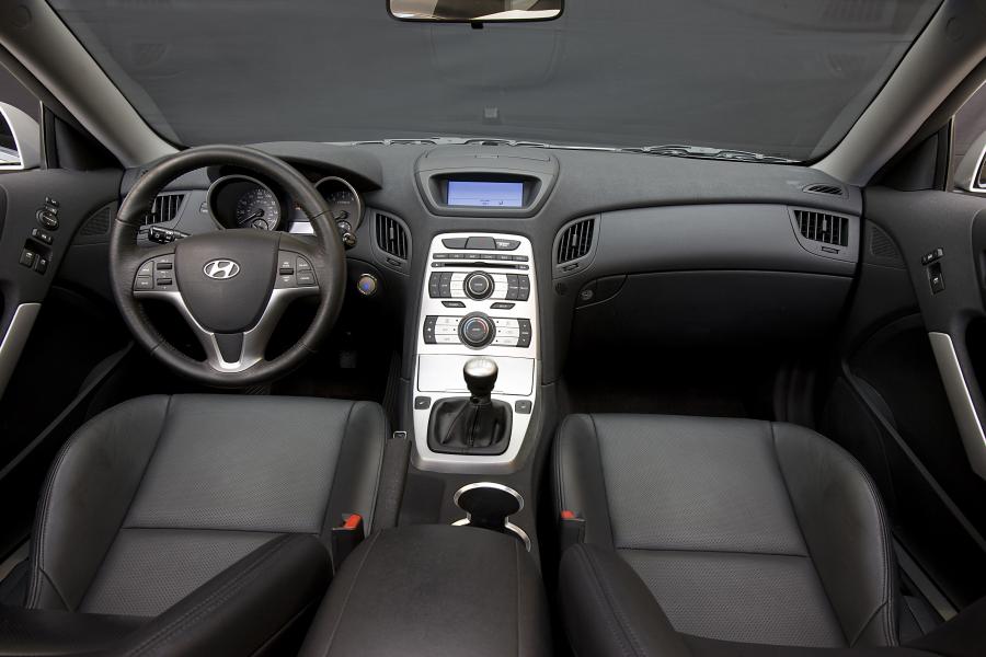  Hyundai Genesis Coupe 2010 года  (фото 194 из 300)
